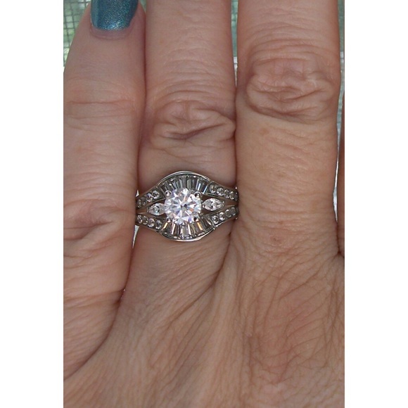 STAINLESS STEEL Cubic Zirconia Ring - Picture 8 of 14